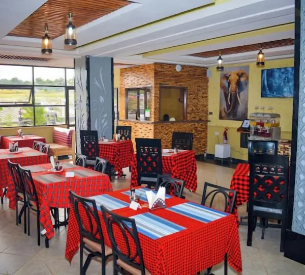 The 818 Hotel Ol Kalou