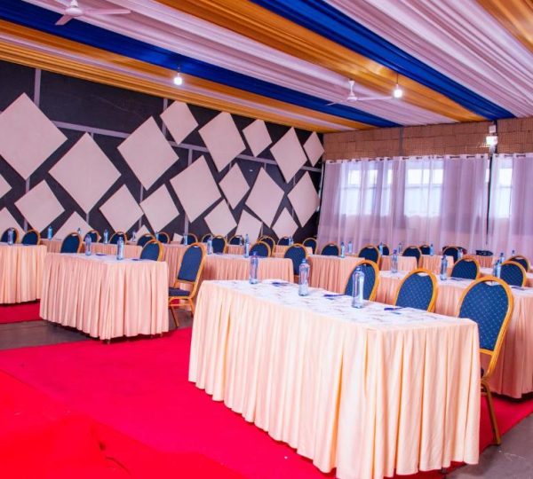 Buraha Zenoni Hotel and Resort