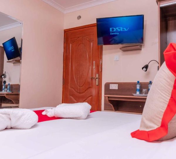 Buraha Zenoni Hotel and Resort