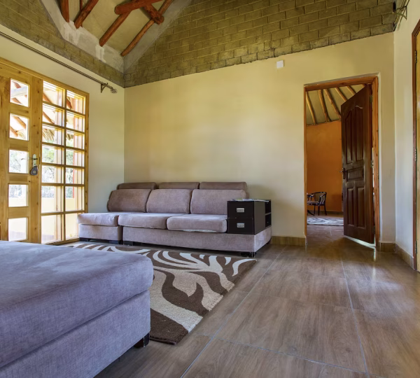 Sirville Lake Elementaita Lodge